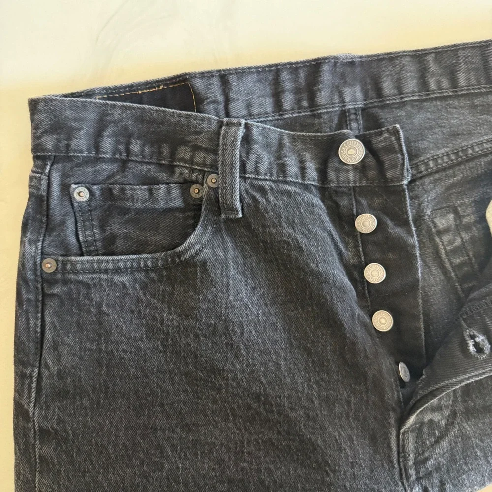 Levis 501 Original Fit Black Jeans Mens 35x34 Straight Leg Button Fly Denim